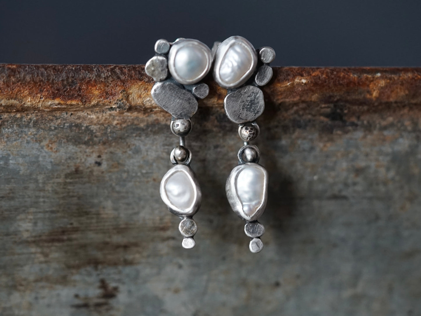 Winter Pearl earrings