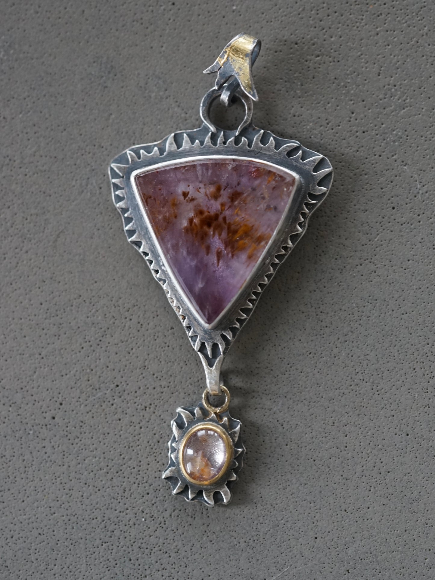 Romantic love, super 7 and sapphire pendant