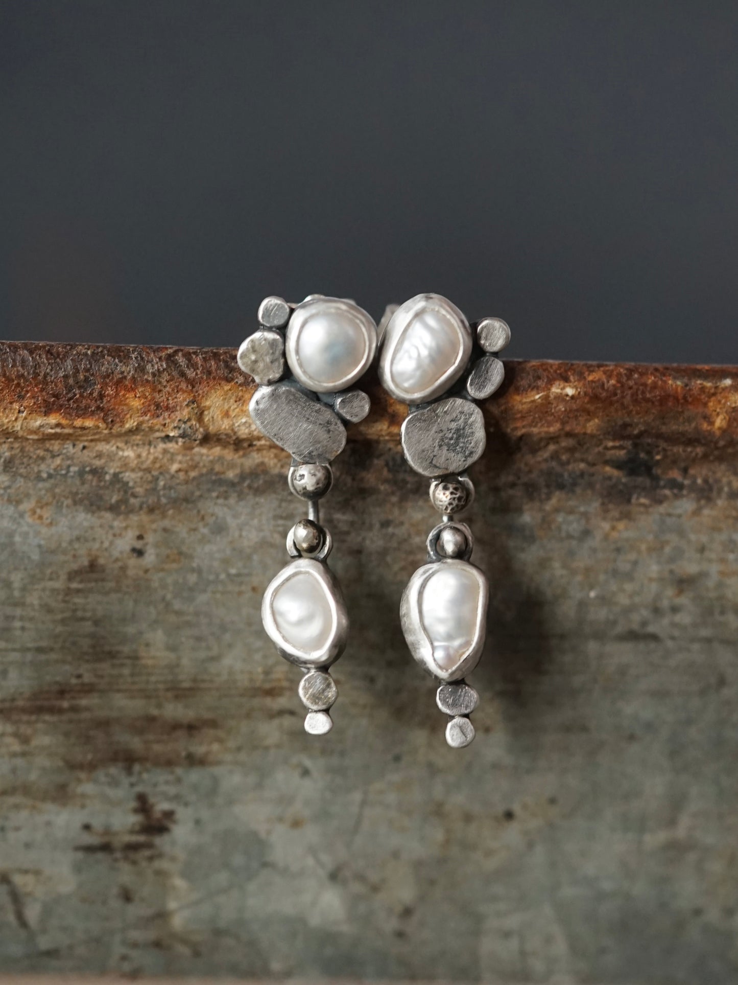 Winter Pearl earrings