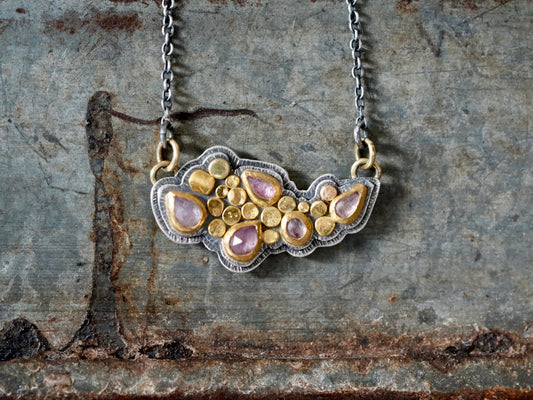 Sapphire and gold queen's necklace
