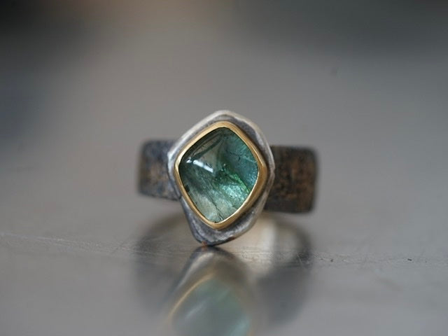 Green tourmaline and gold ring size 7.5