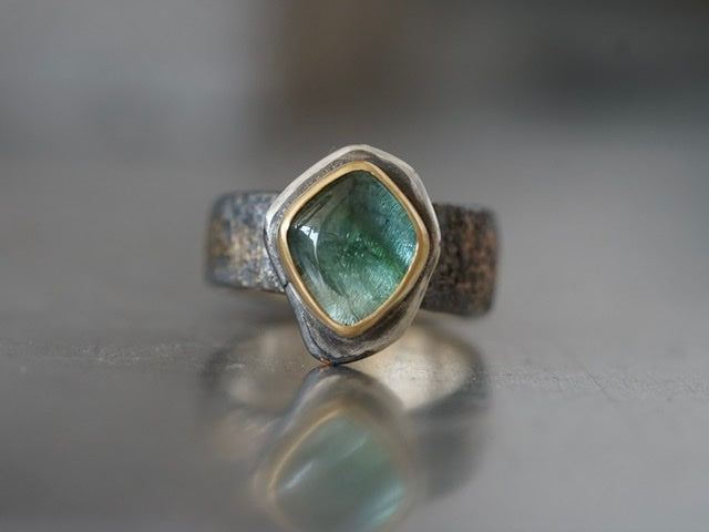 Green tourmaline and gold ring size 7.5