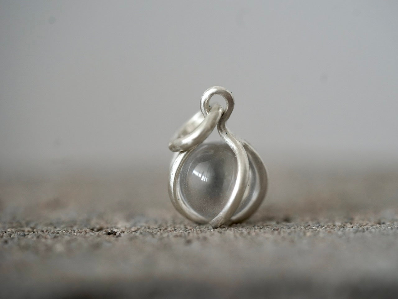 Crystal globe pendant small