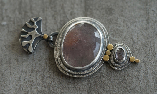 Suselles pendant, custom made and reserved