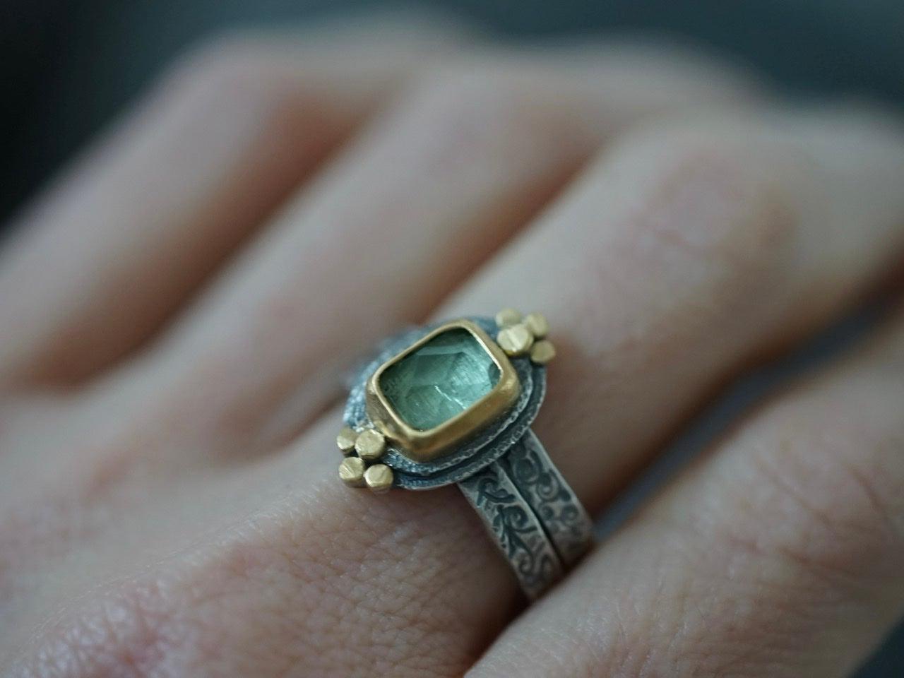 Queens ring, green tourmaline and 22k gold, size 8.5