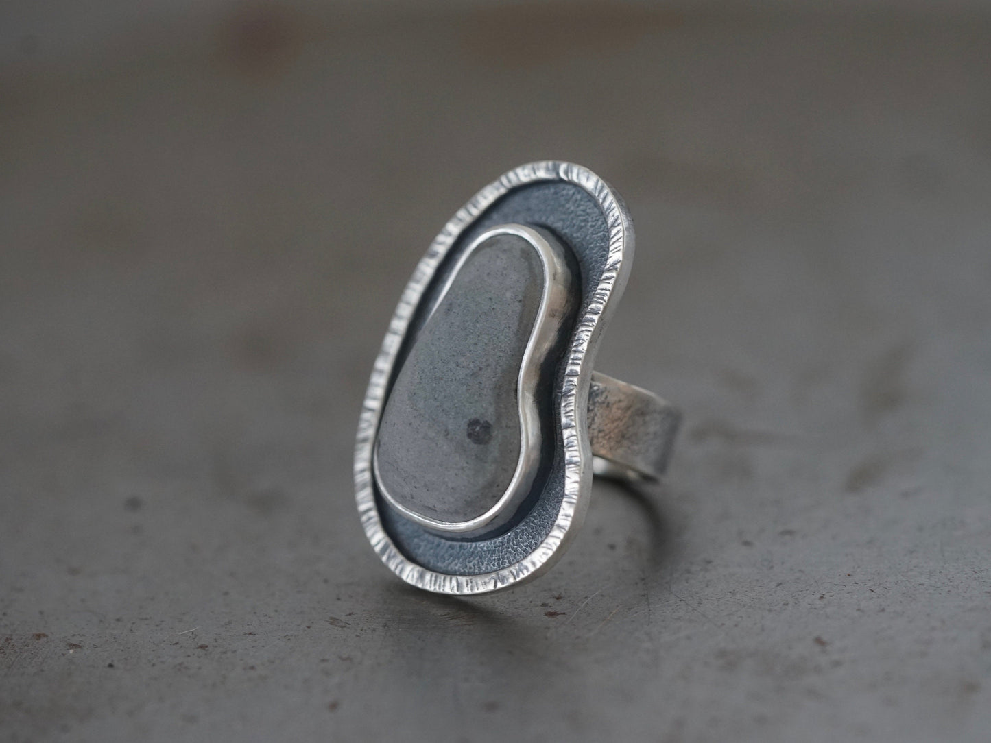 Beach pebble ring, size 7