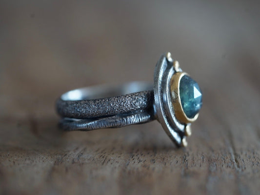 RESERVED FOR JESSICA custom made blue-green sapphire ring seit in 22K gold size 5