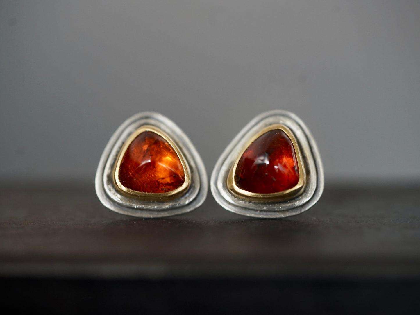 Elegant, modern hessonite garnet and gold earrings