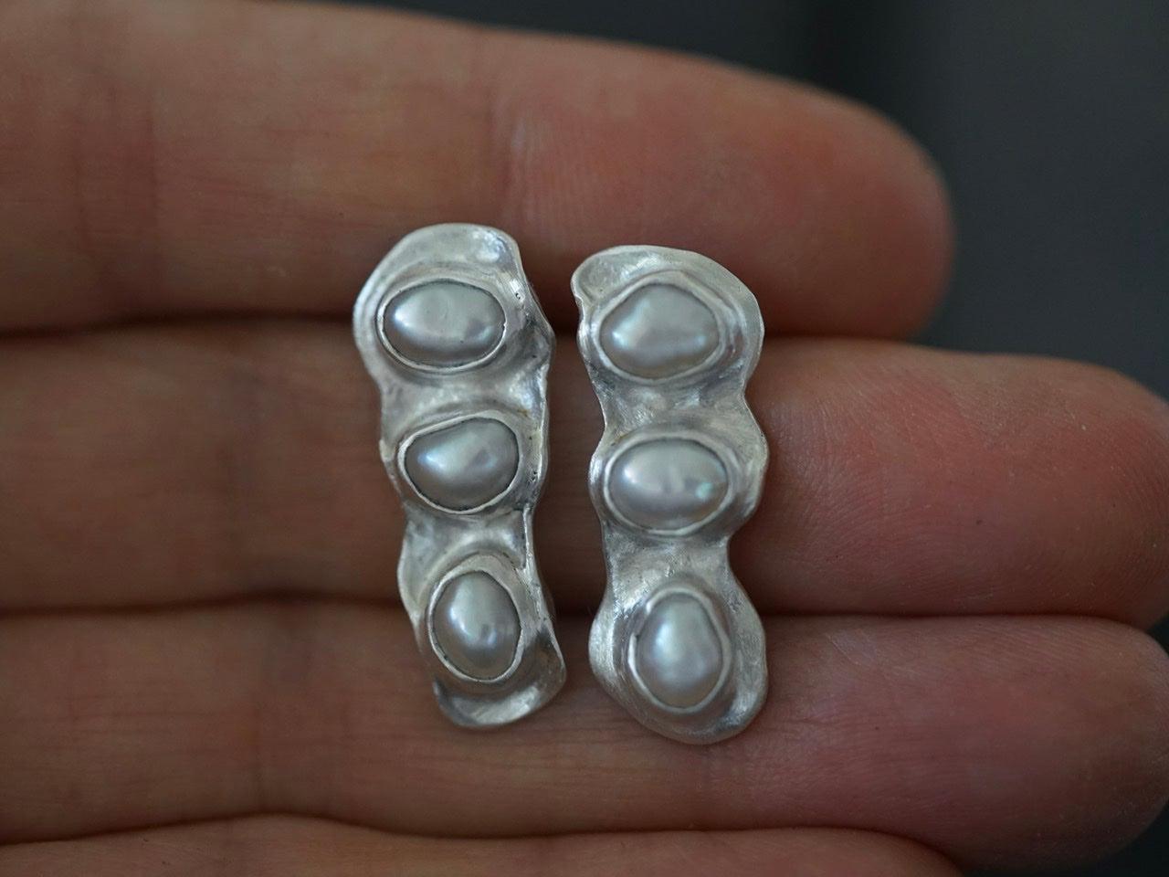 Organic pearl post earrings, large