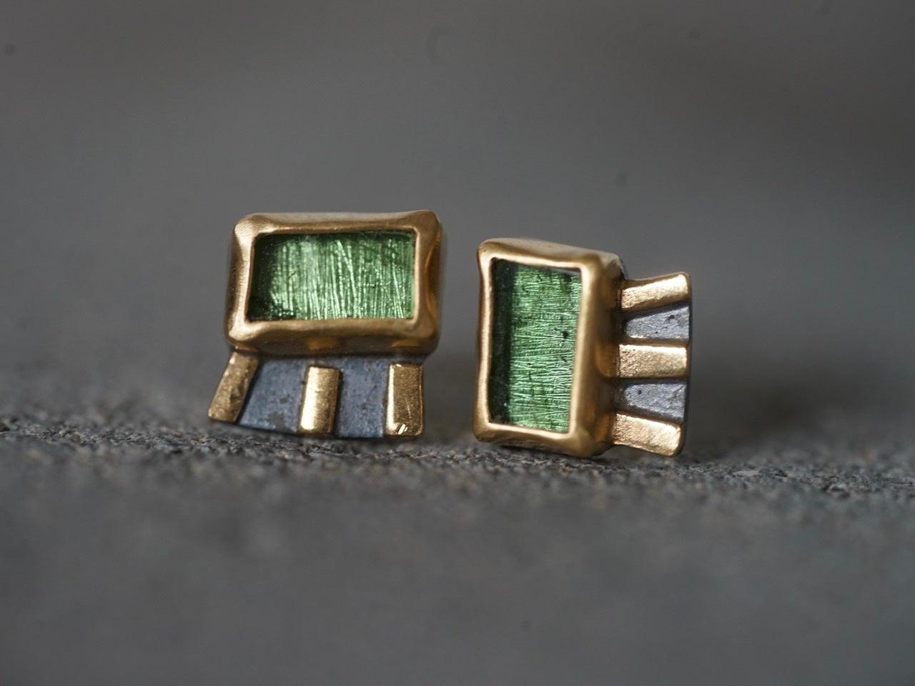 Green tourmaline and 22k gold earrings