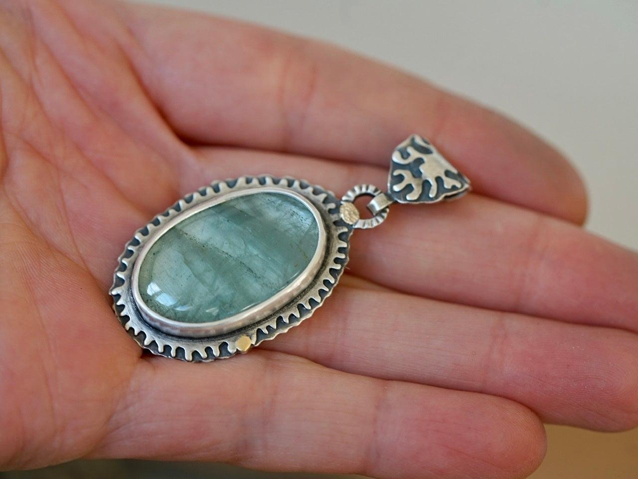 Aquamarine pendant