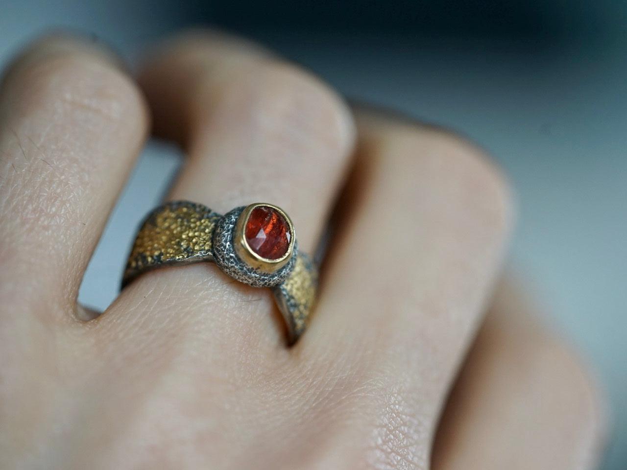 22k gold and red spinel ring, size 6