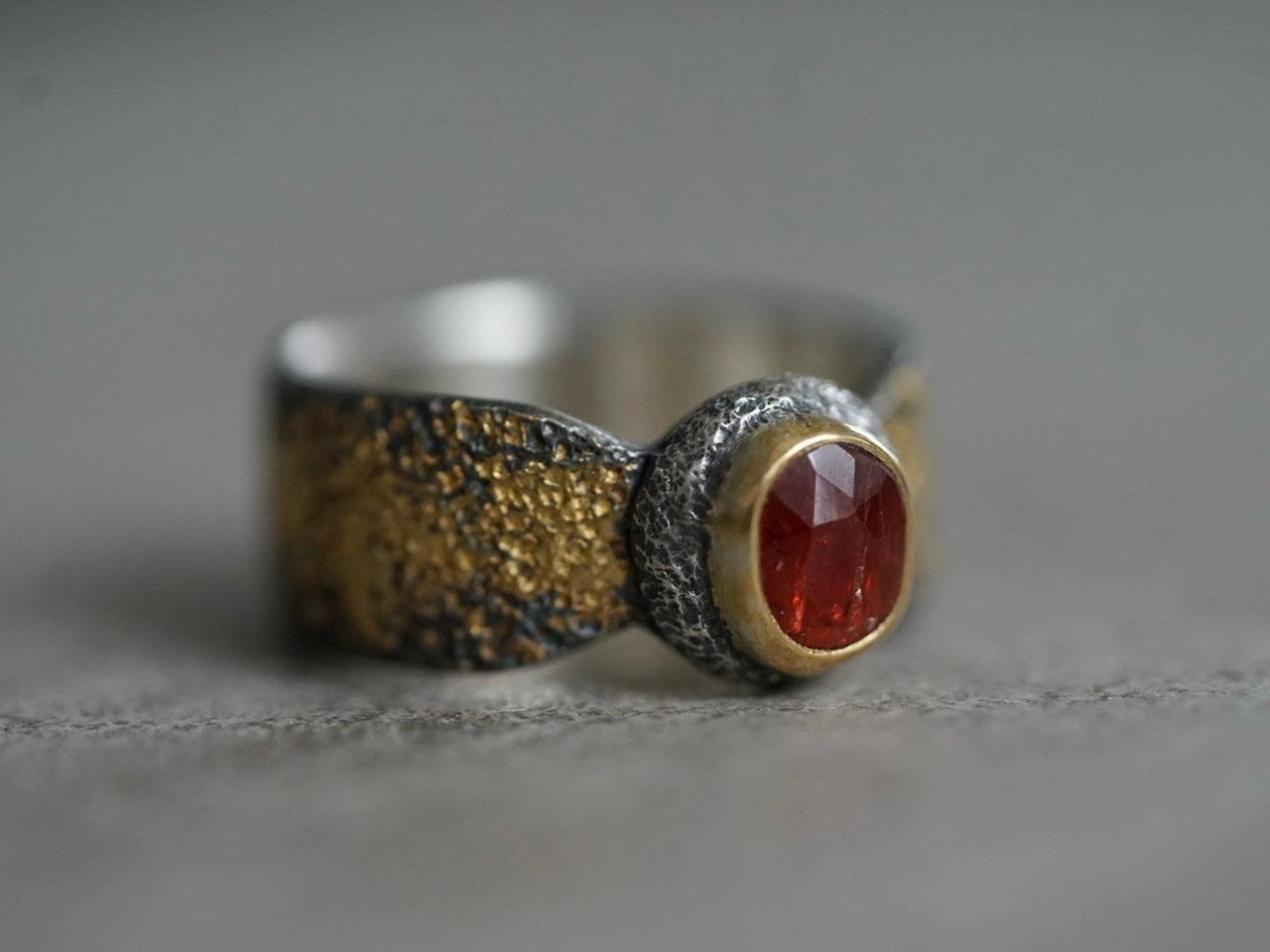 22k gold and red spinel ring, size 6