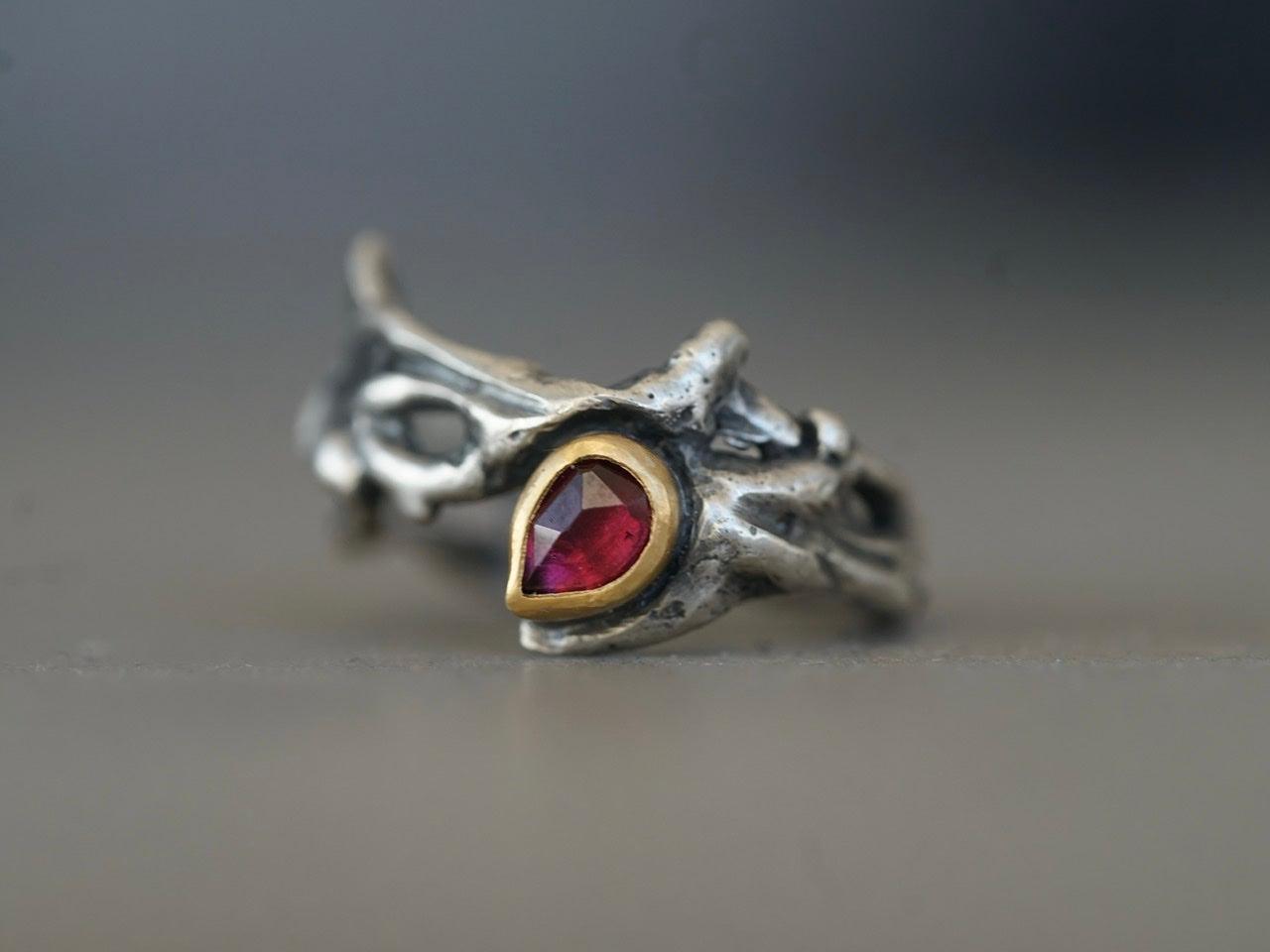 Garnet twig ring US size 7