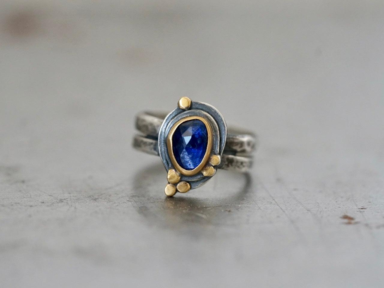 Royal blue sapphire ring size 7