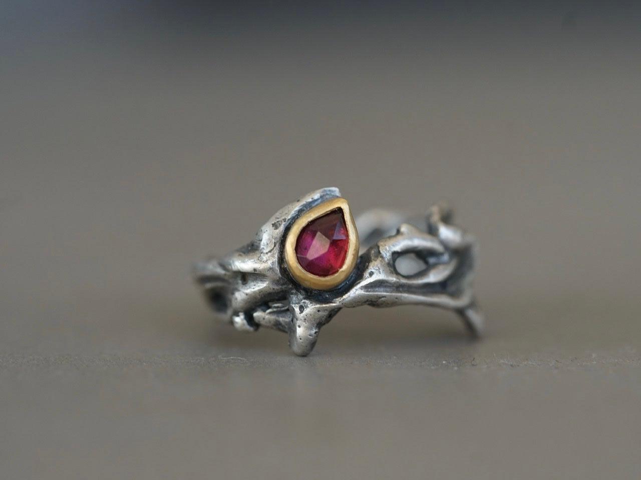 Garnet twig ring US size 7