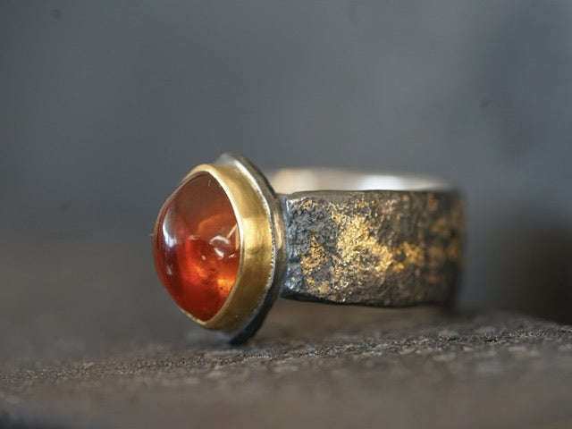 Exquisite hessonite garnet and gold ring, size 6