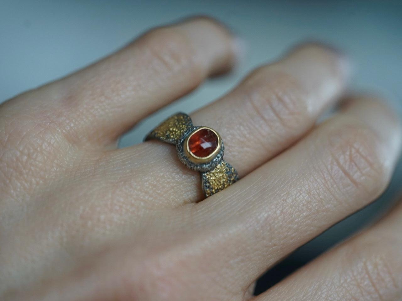 22k gold and red spinel ring, size 6