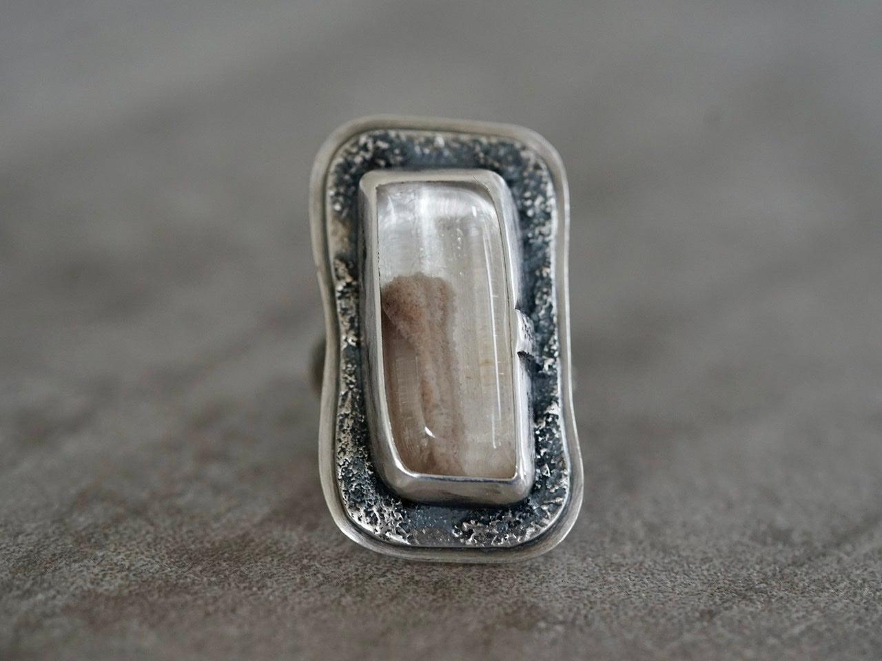 Phantom quartz mirror ring, size 7.5