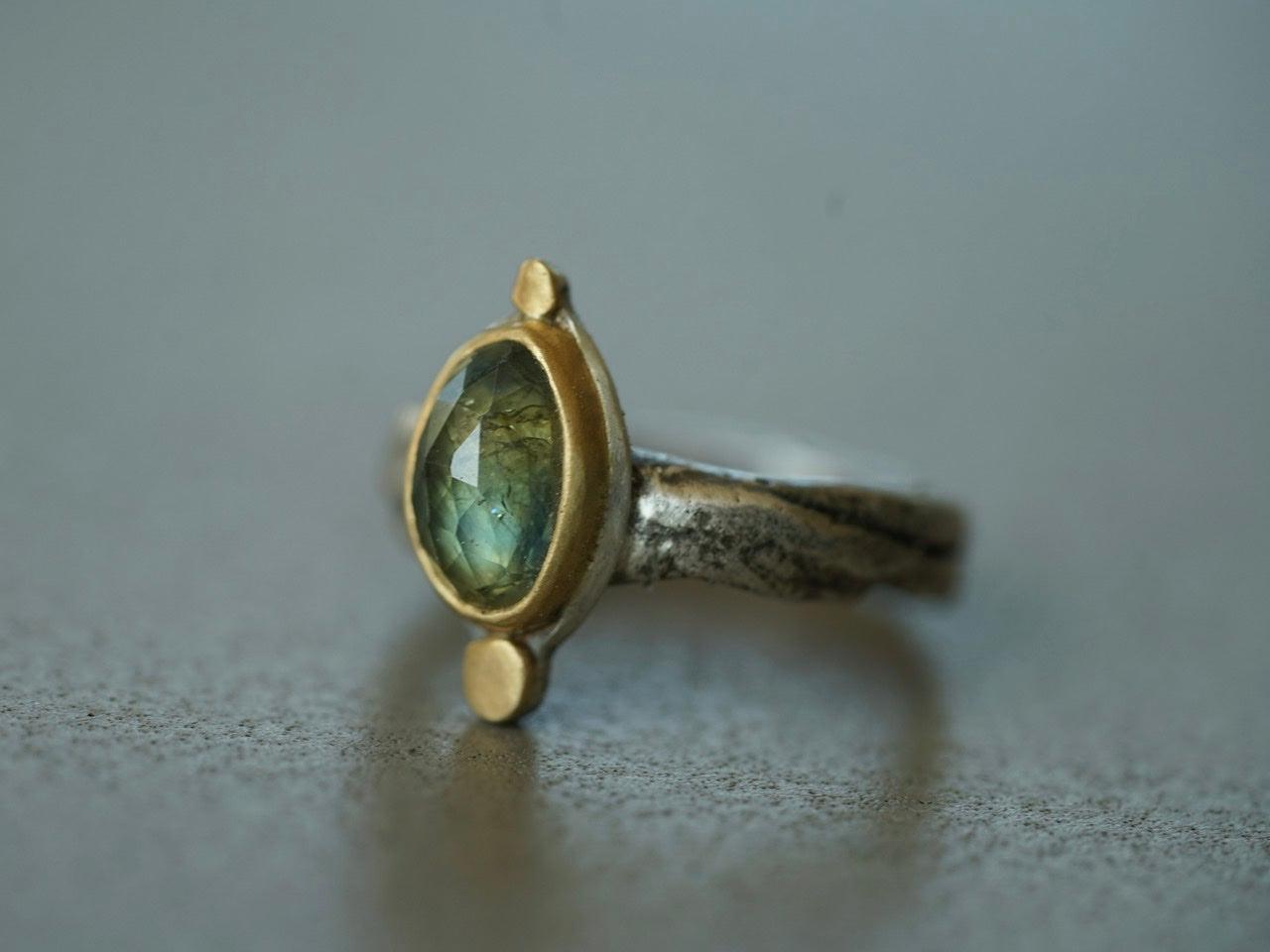 Elegant semi-translucent green sapphire and 22k gold ring, size 7