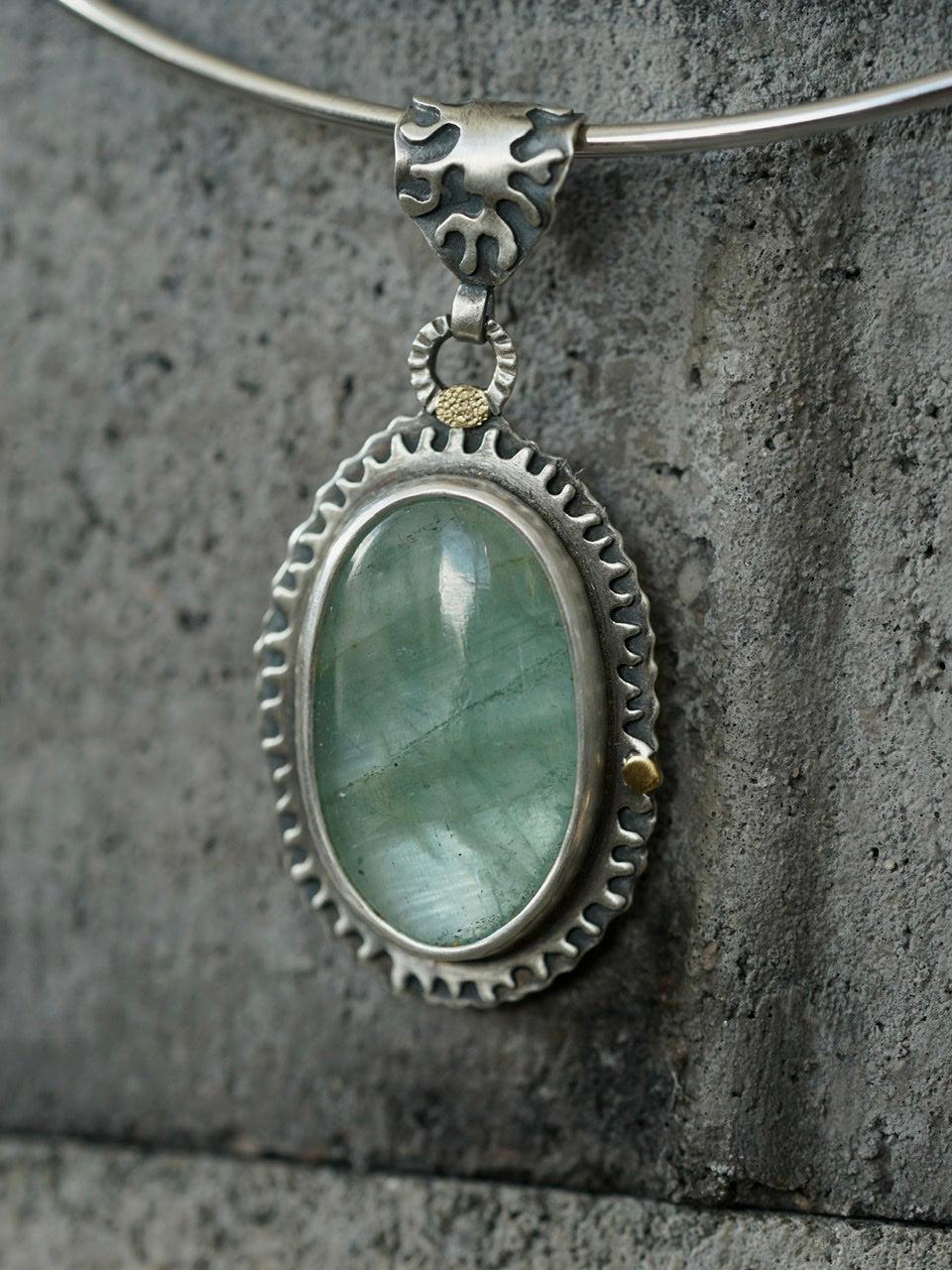 Aquamarine pendant