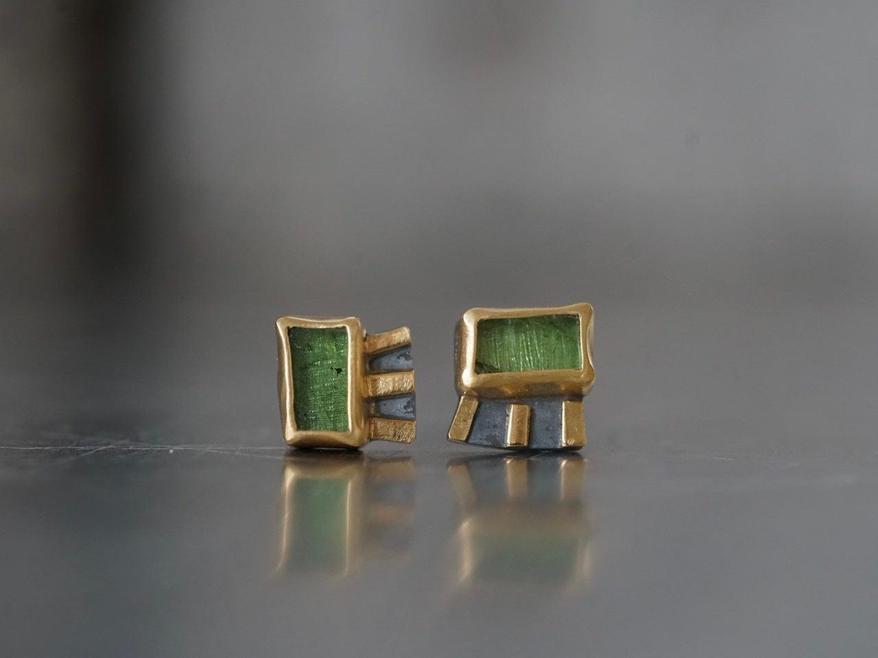 Green tourmaline and 22k gold earrings