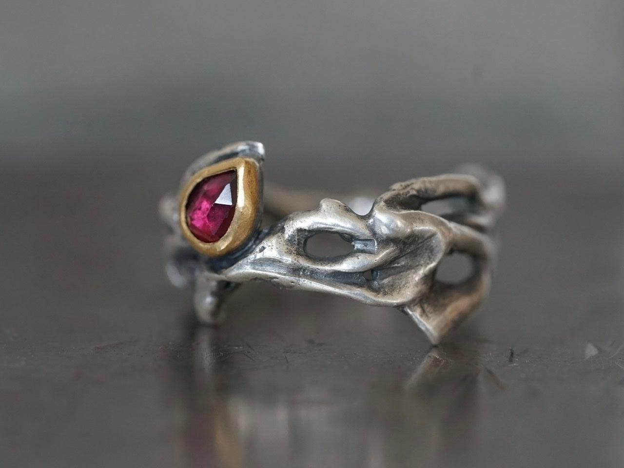 Garnet twig ring US size 7