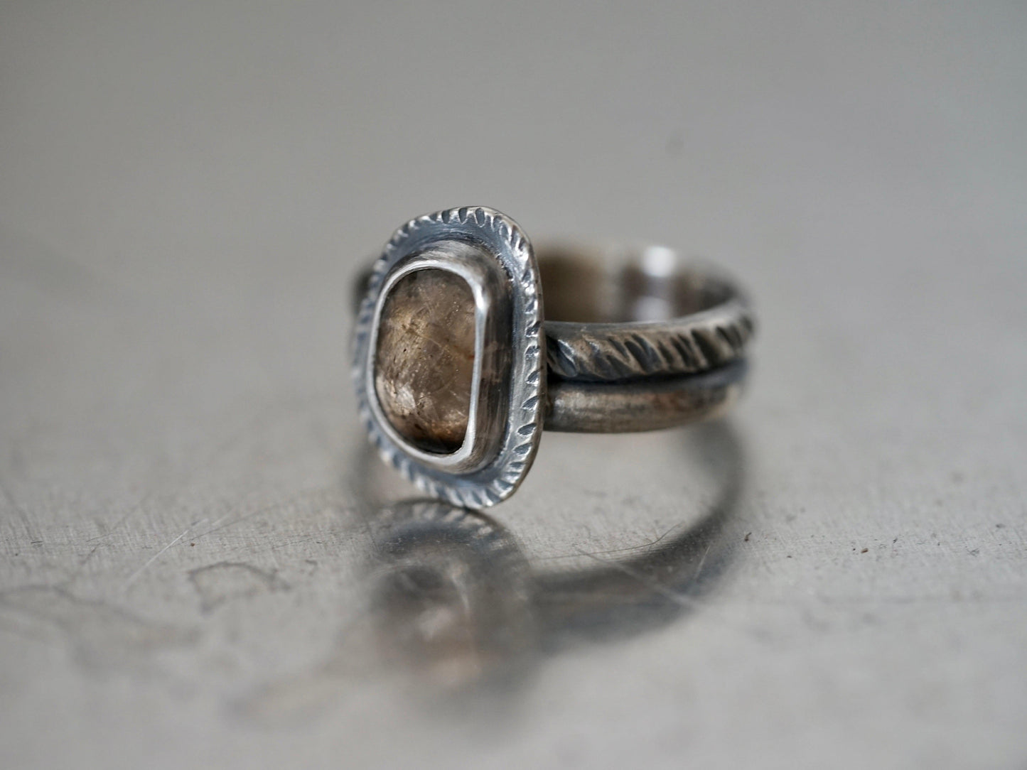 Smoky brown spinel ring