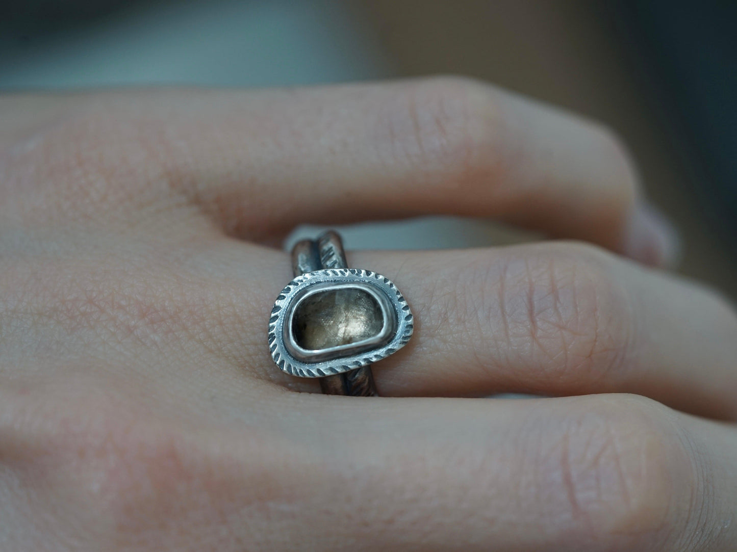 Smoky brown spinel ring