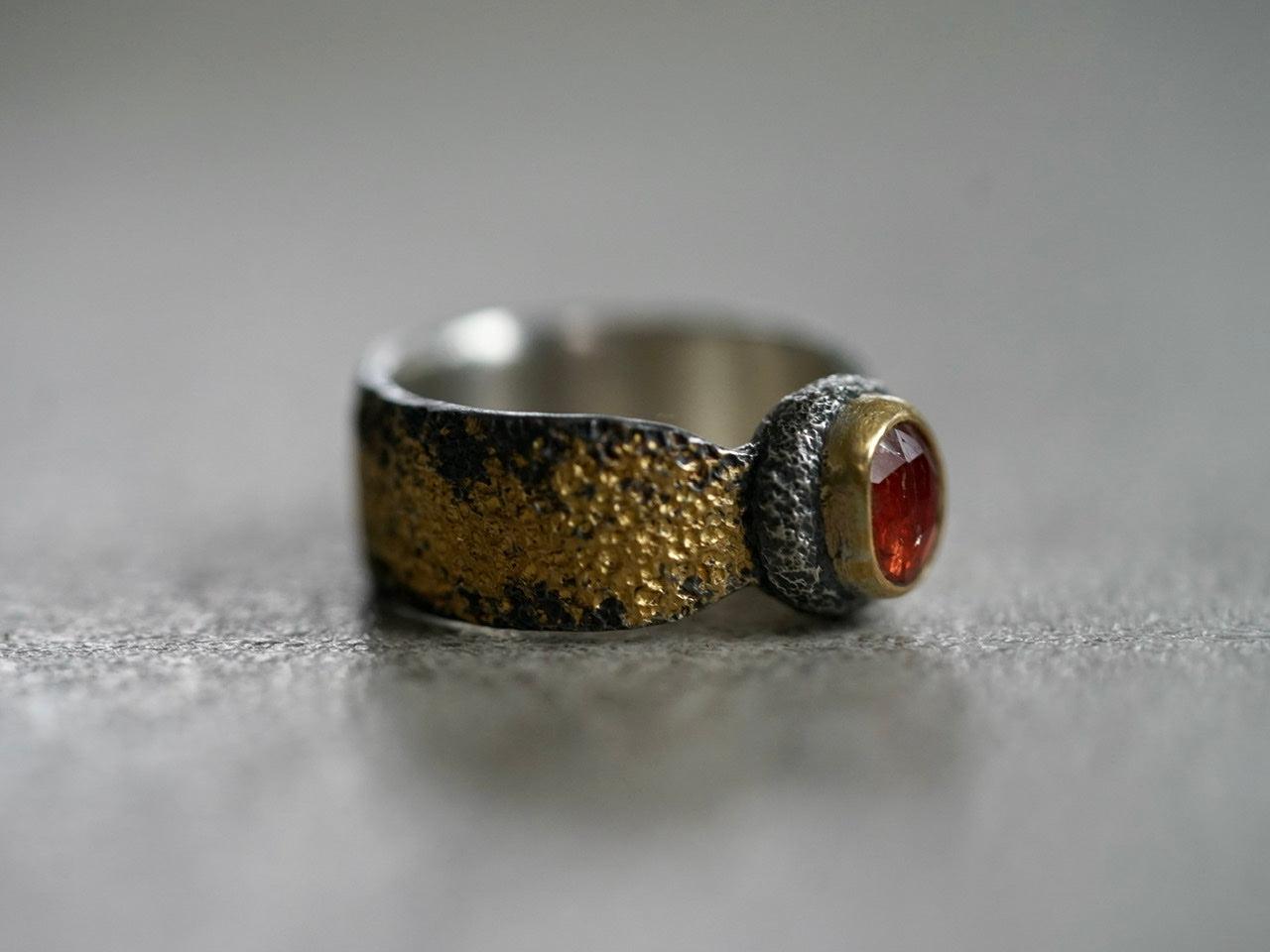 22k gold and red spinel ring, size 6