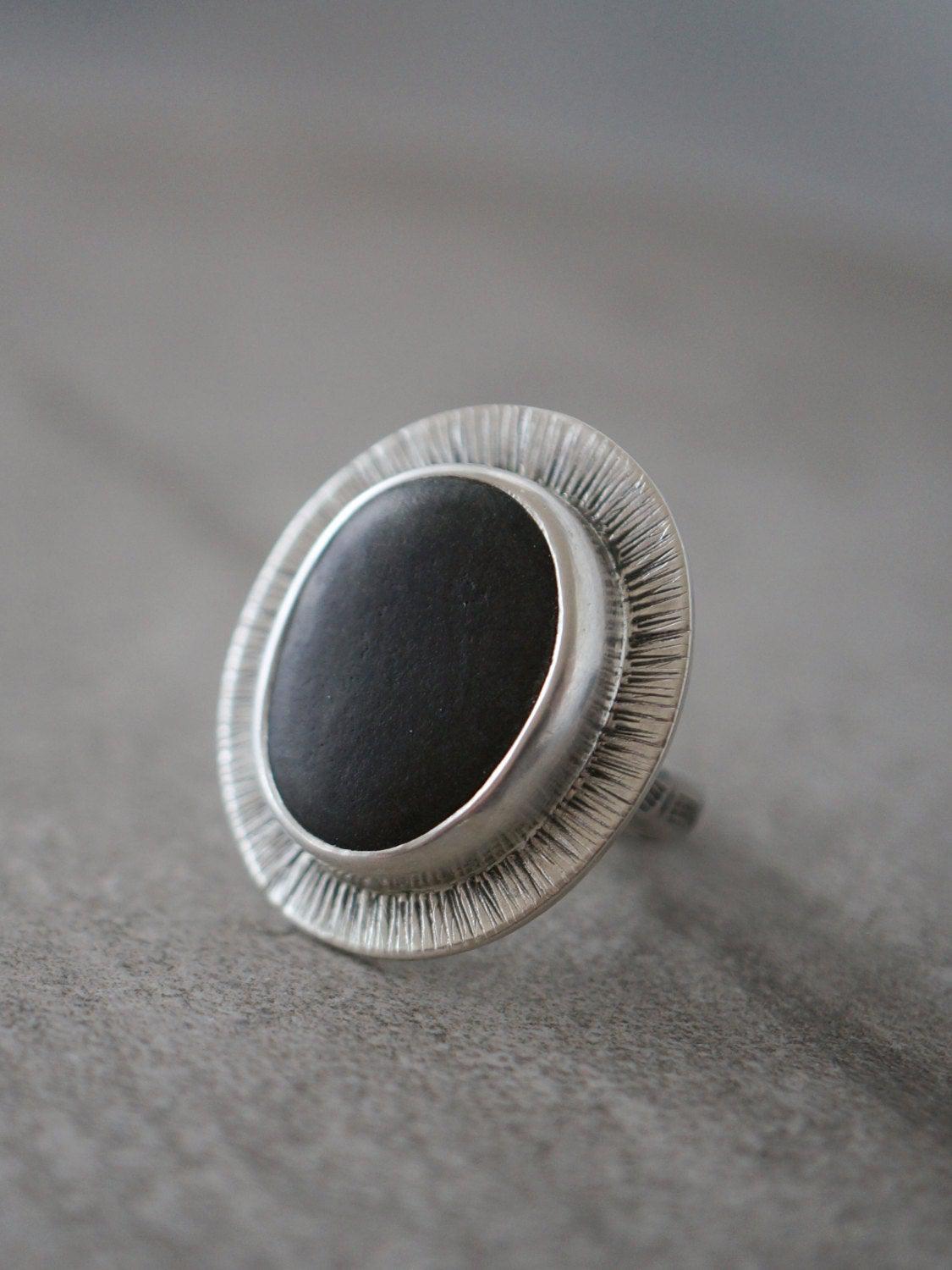 Dark grey beach pebble statement ring, US size 7.5