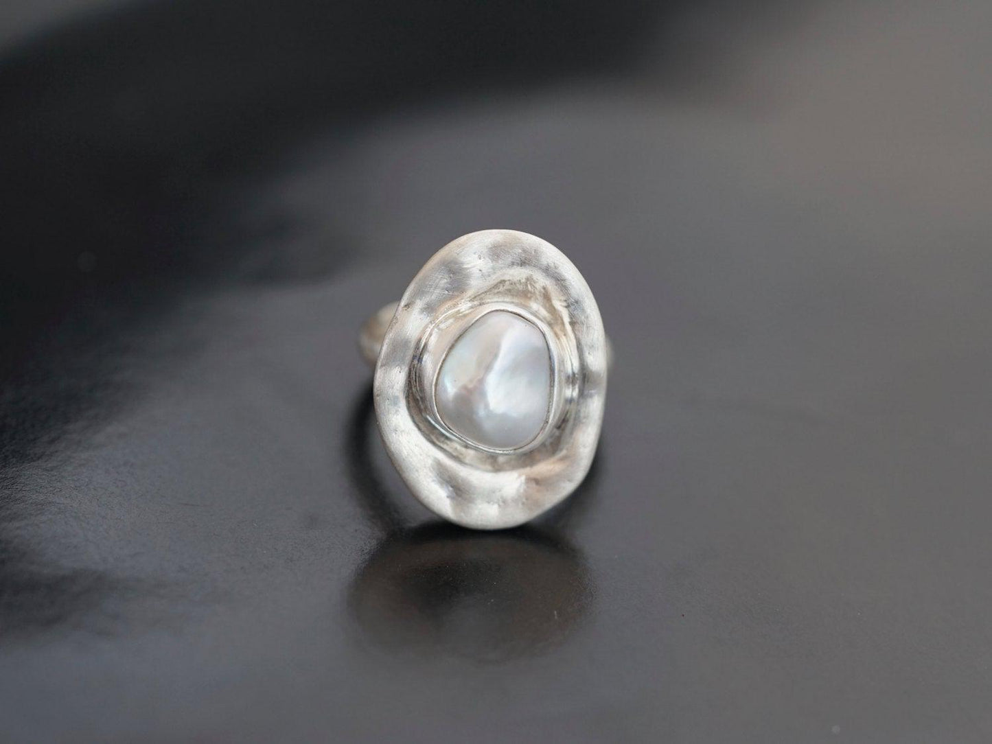 Freshwater pearl and sterling silver statement ring, size 6.25