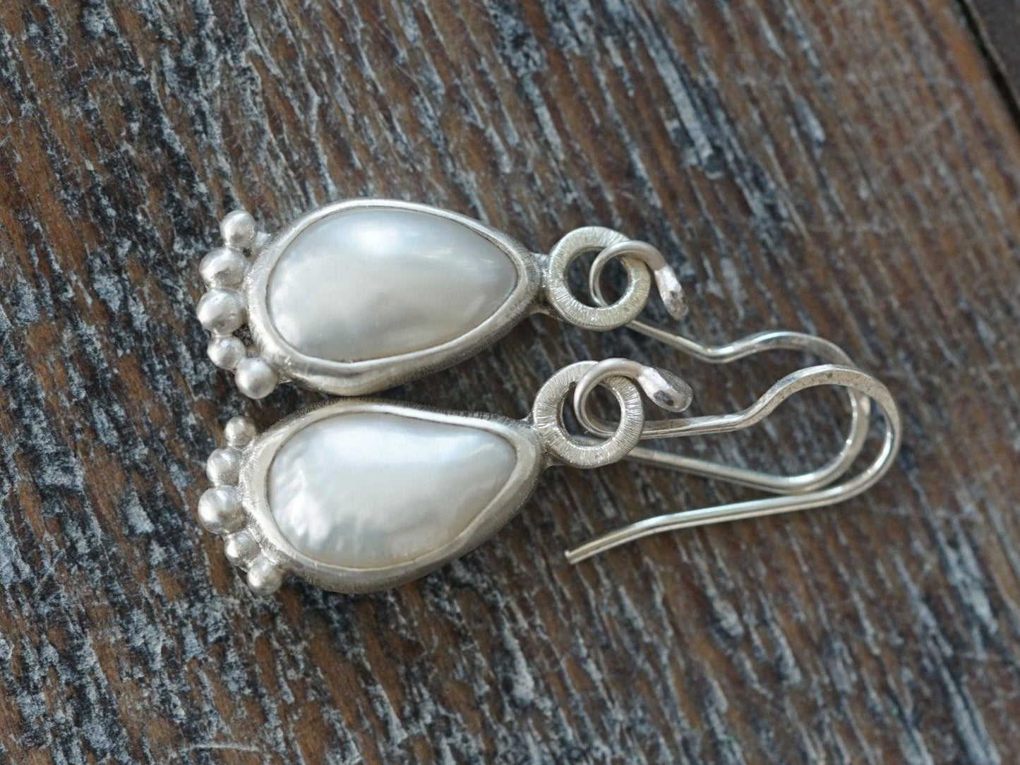 Freshwater pearl and sterling silver dangle earrings