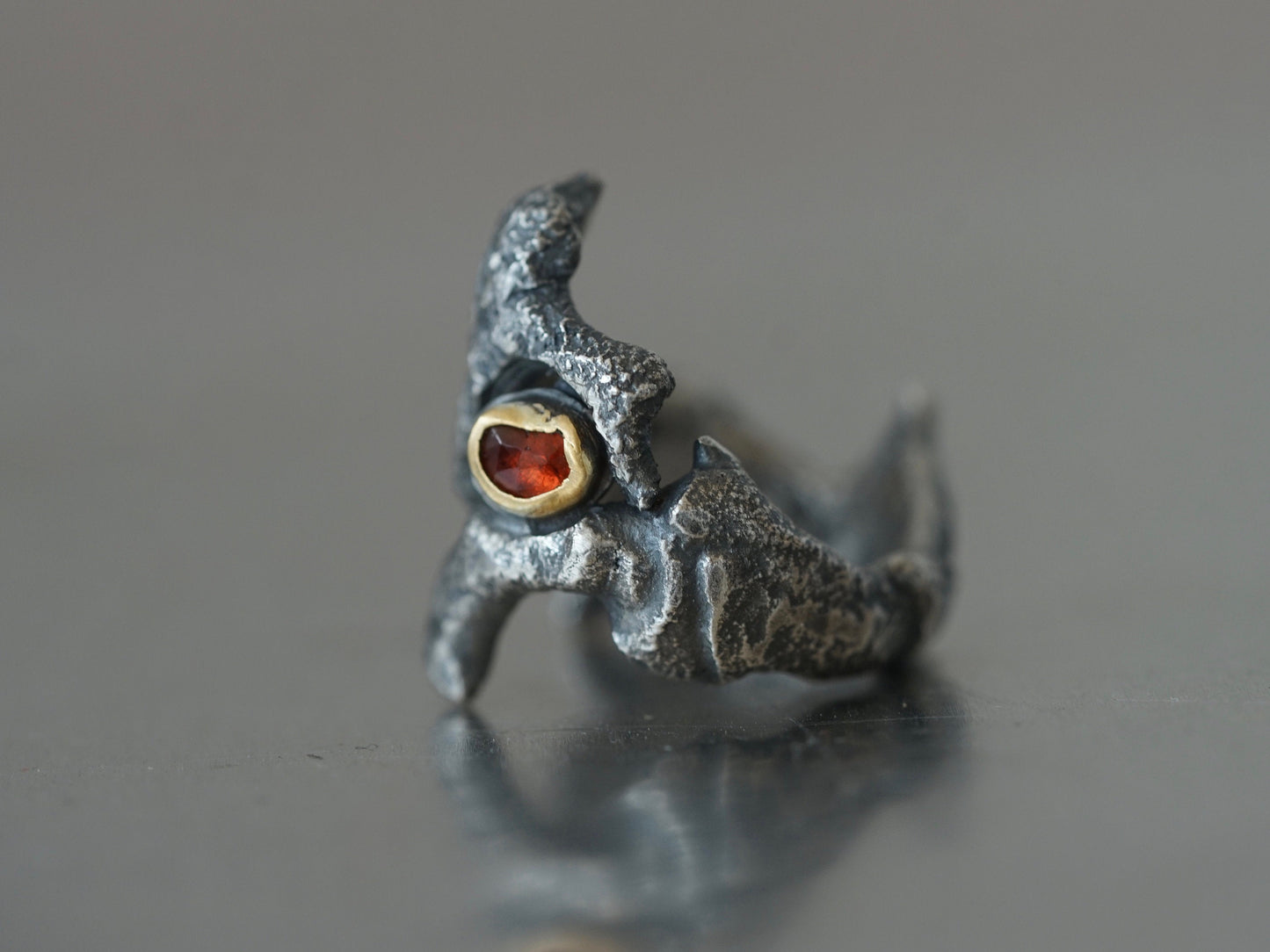 Dragon eye ring, red spinel and 22k gold, size 6.75