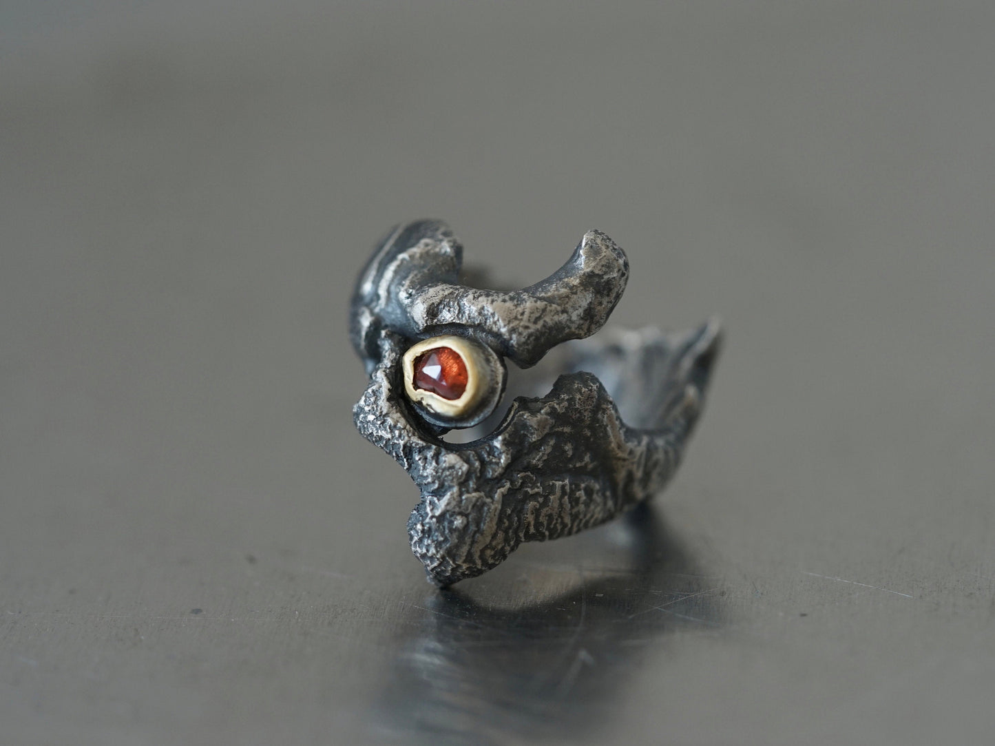 Dragon eye ring, red spinel and 22k gold, size 6.75