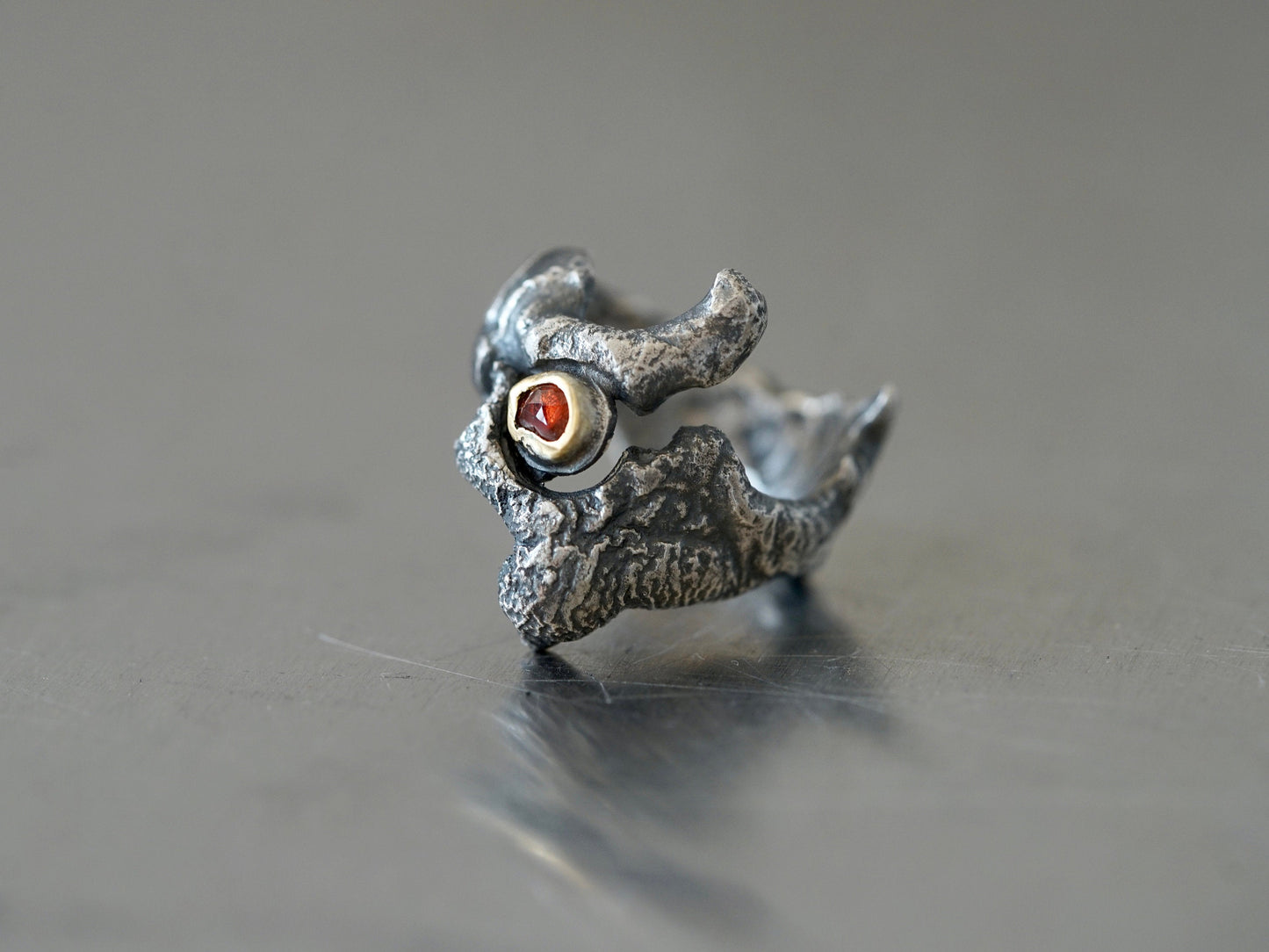 Dragon eye ring, red spinel and 22k gold, size 6.75
